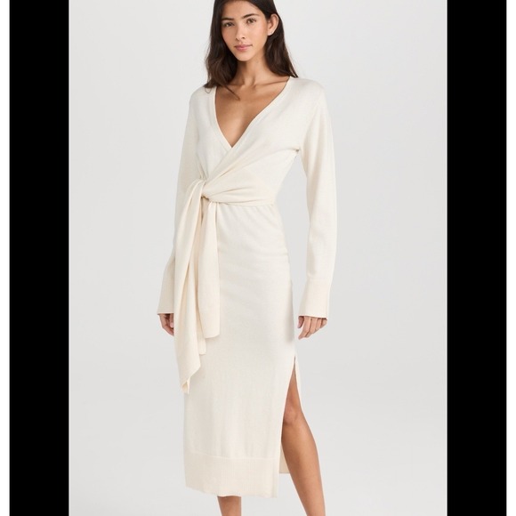 Sold - Picture 1 of 7